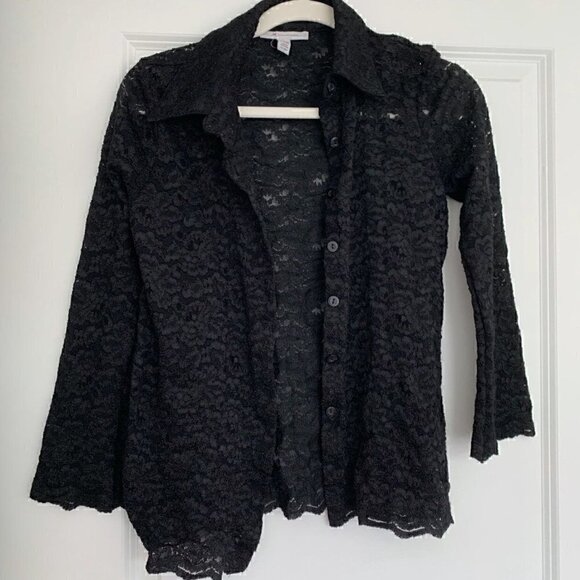 JM Collection Women Black Lace Button Down Scallop Hem Shirt, size Small - Picture 4 of 9